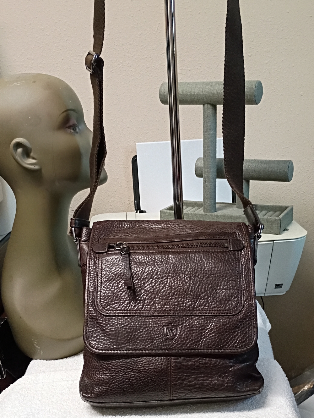Massimo Dutti Leather Messenger Bag
